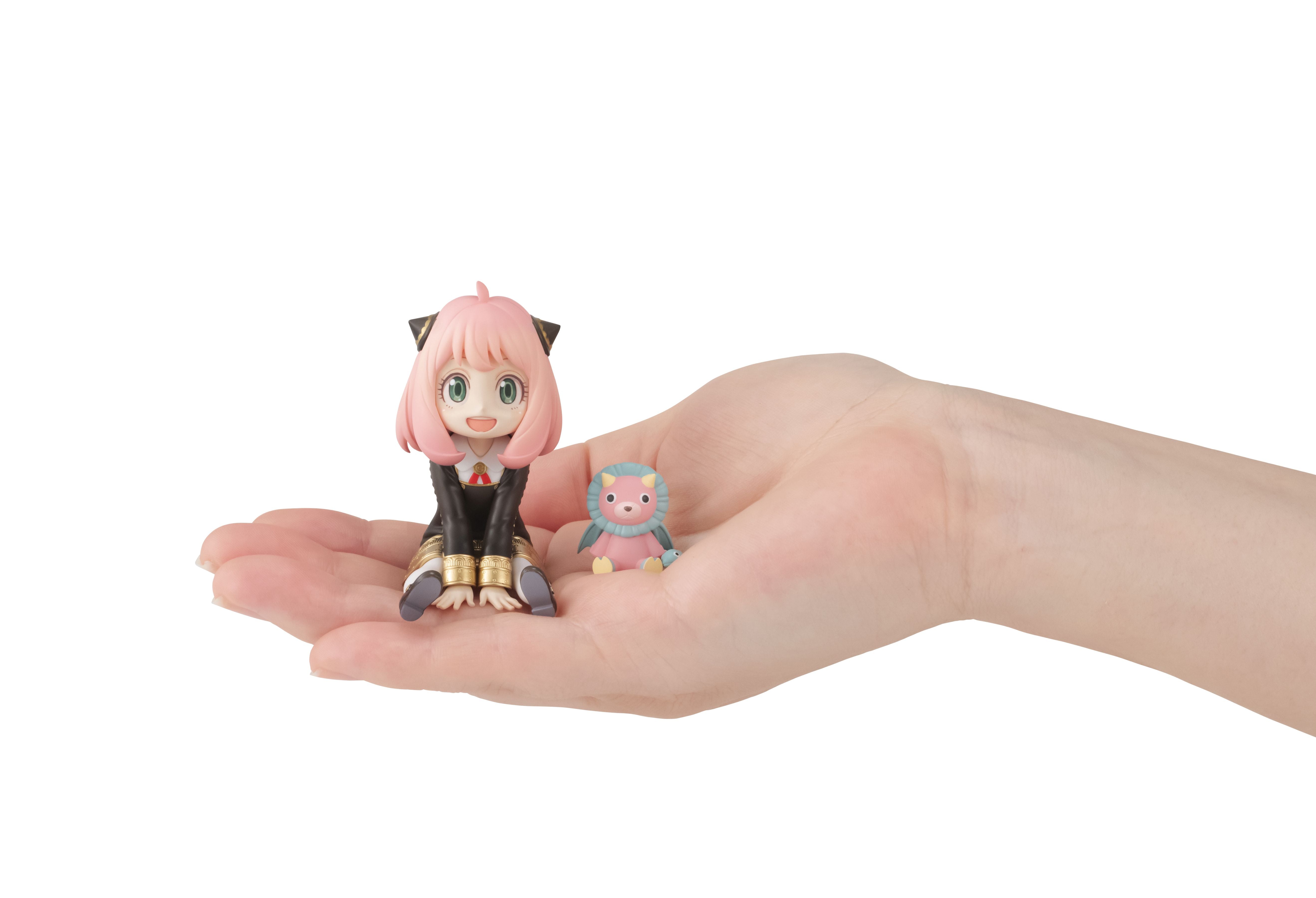 Palm Size Anya